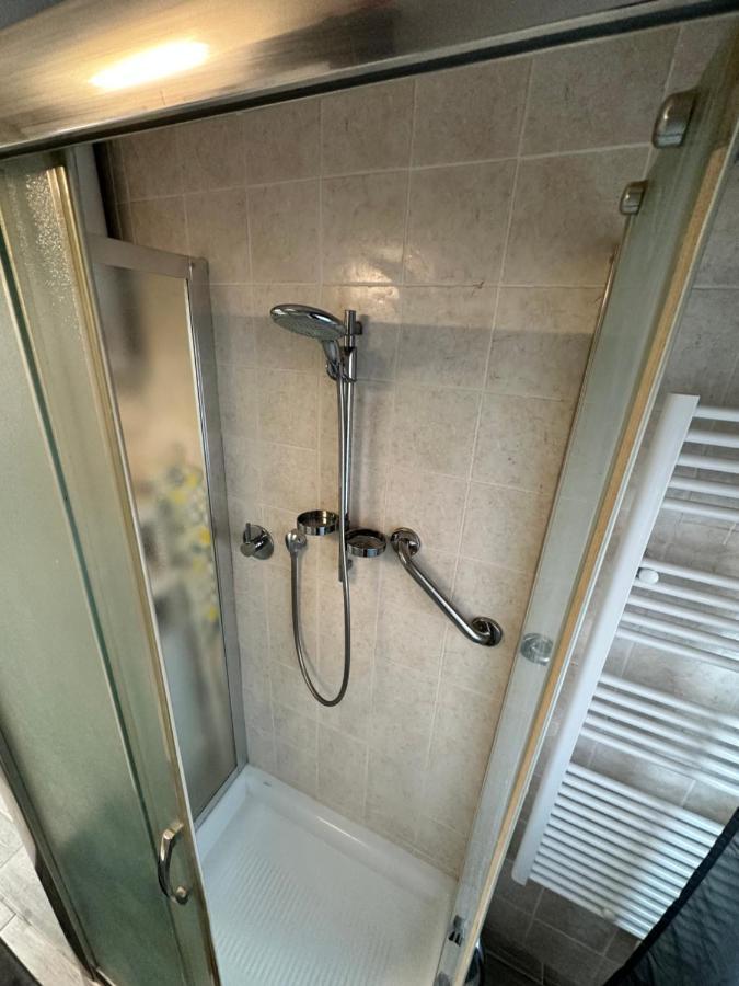 בולוניה Gemma Suites Whole Apartment מראה חיצוני תמונה