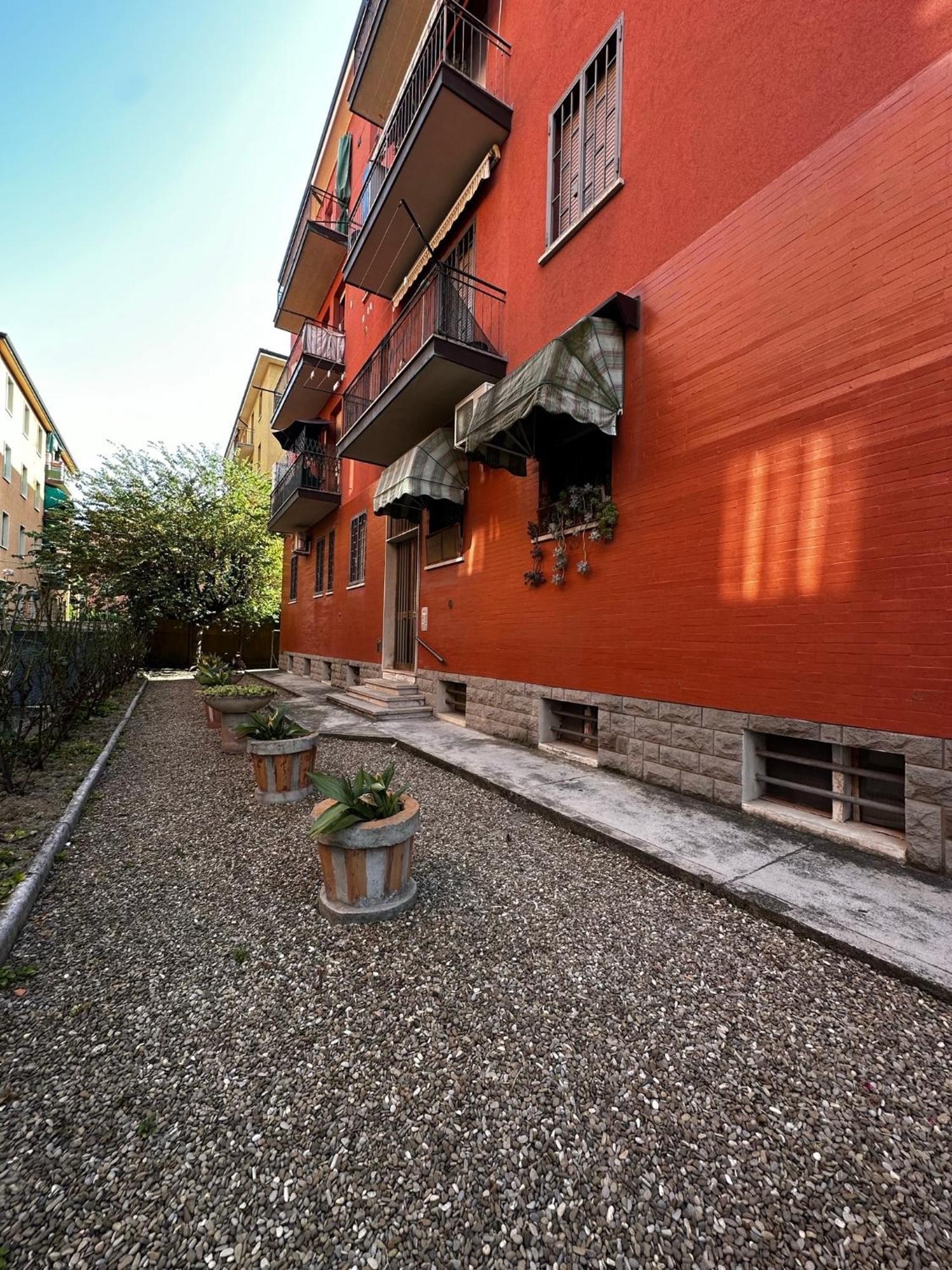 בולוניה Gemma Suites Whole Apartment מראה חיצוני תמונה